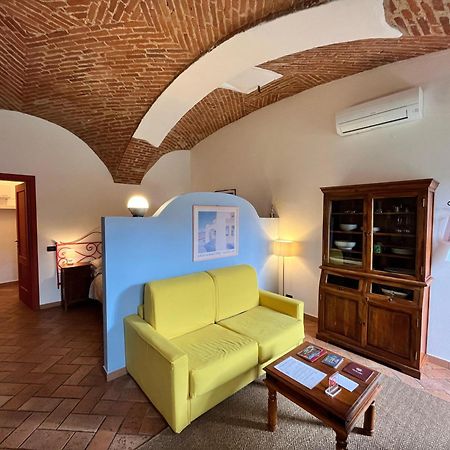 Le Serre Suites & Apartments Монкалиери Екстериор снимка
